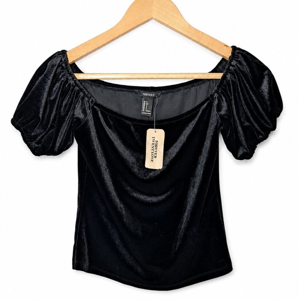 NWT Forever 21 Black Velvet Puff Sleeve Top Small Romantic Balletcore